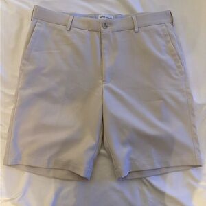 Peter Millar Salem Performance short - Men's Beige Shorts - 33. GREAT CONDITION